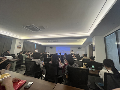 Seminarios de capacitación para el departamento de ventas de Fujian Youyi Tape
